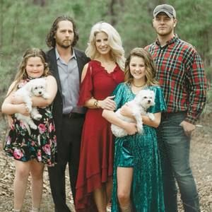 Meet your Posher, Shields